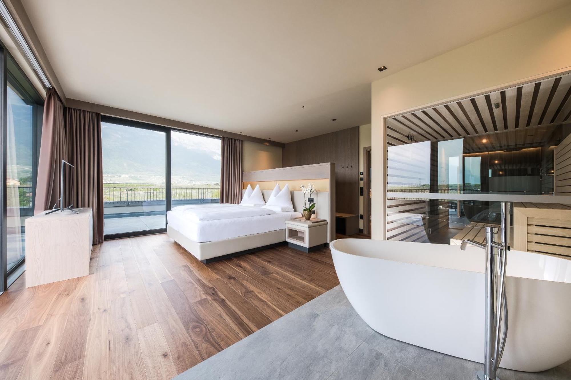 Weinegg Wellviva Resort อัปเปียโน ซุลลา สตราดา เดล วีโน ภายนอก รูปภาพ