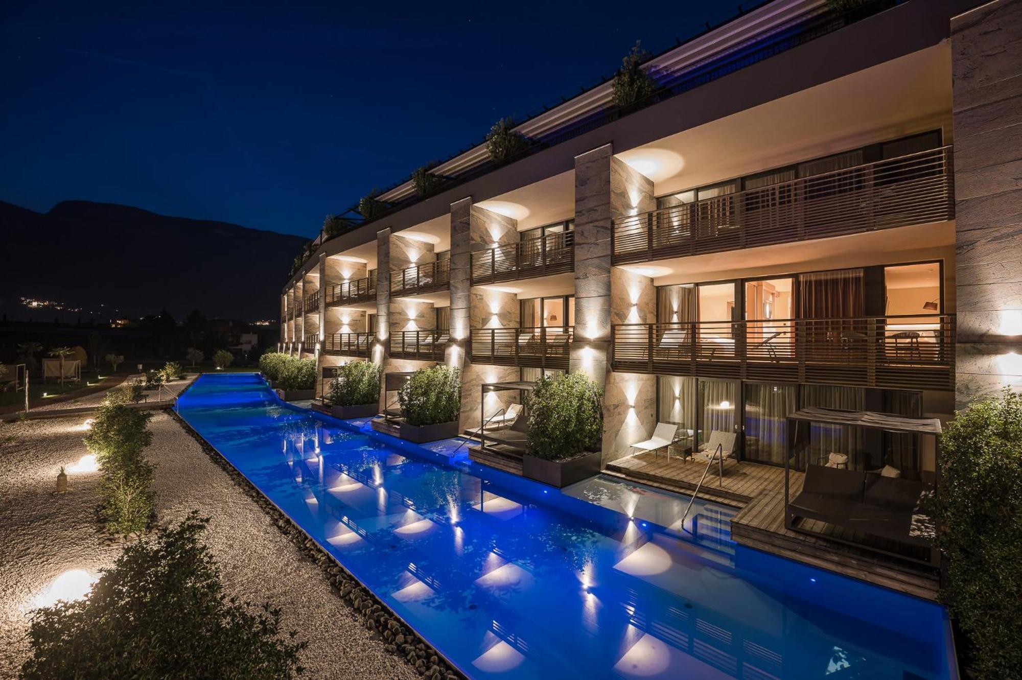 Weinegg Wellviva Resort อัปเปียโน ซุลลา สตราดา เดล วีโน ภายนอก รูปภาพ