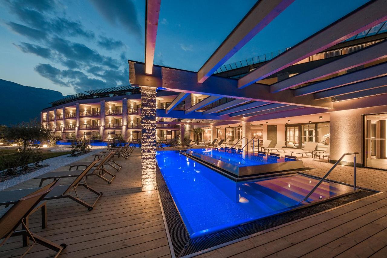 Weinegg Wellviva Resort อัปเปียโน ซุลลา สตราดา เดล วีโน ภายนอก รูปภาพ